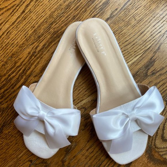 Kailee P Wedding Slippers NEVER WORN - Picture 5 of 5